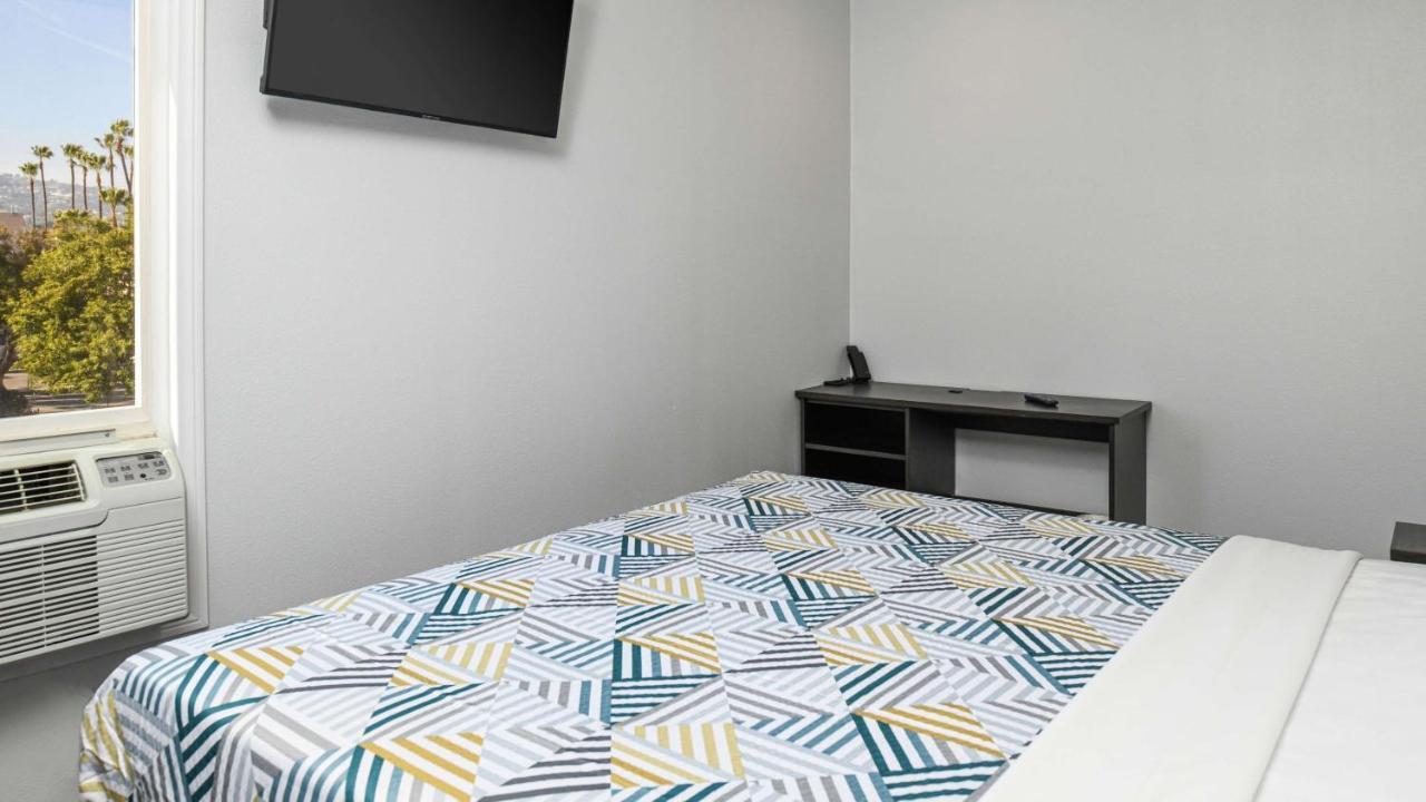 Motel 6 San Pedro, Ca Port Of Λος Άντζελες Εξωτερικό φωτογραφία